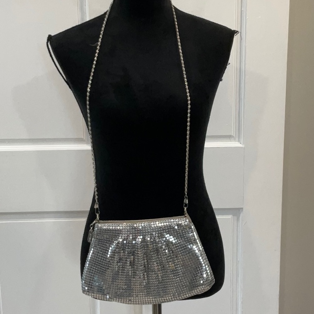 Vintage Vanessa, silver purse excellent condition